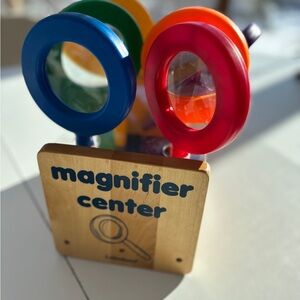Lakeshore Learning set of 6 Colorful Magnifier Set for Kids